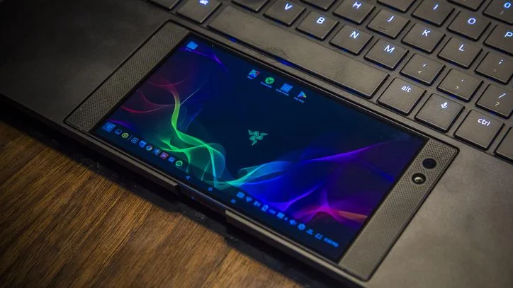 razer project linda laptop ces 2018 7570